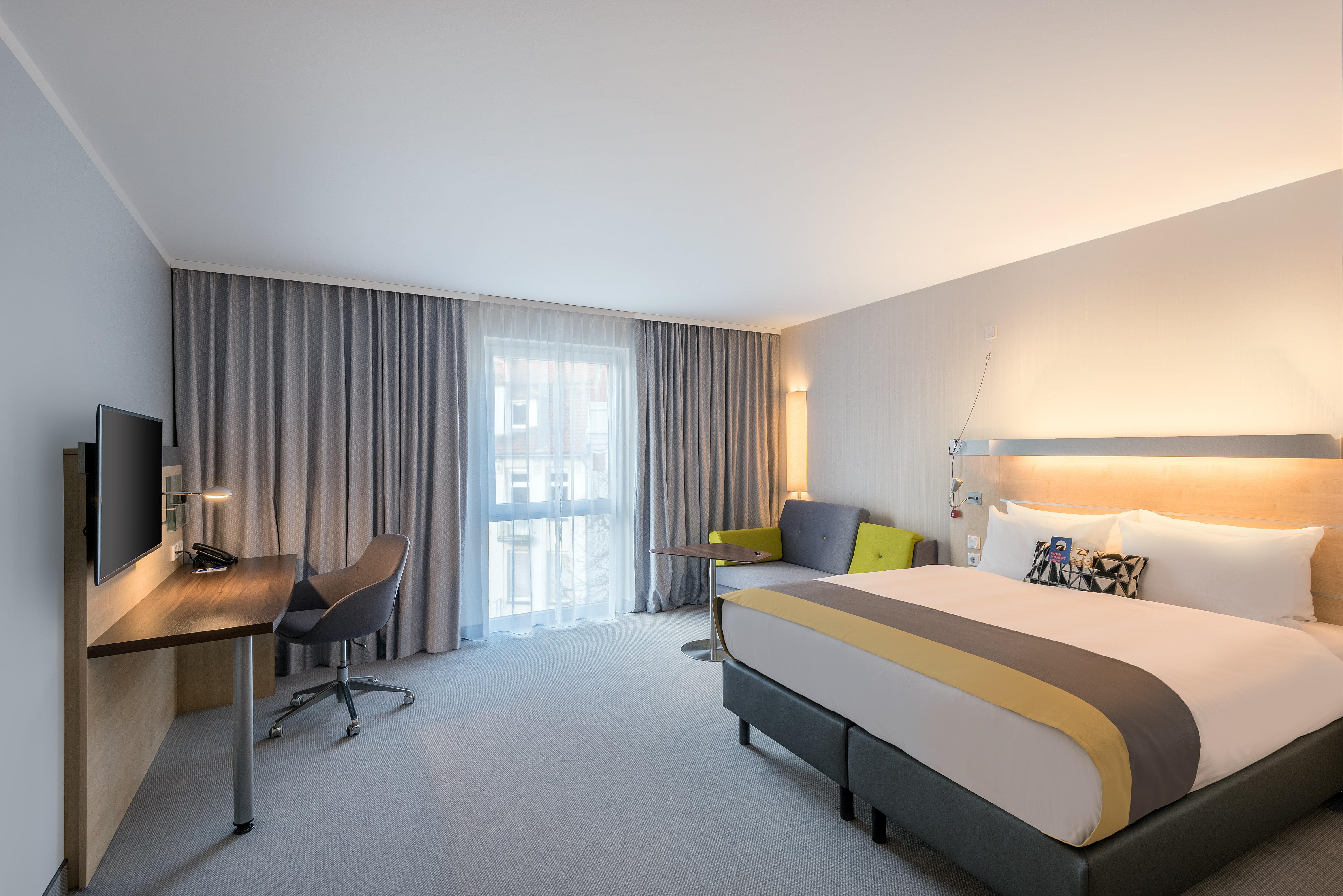 Holiday Inn Express Guetersloh By Ihg Exterior photo