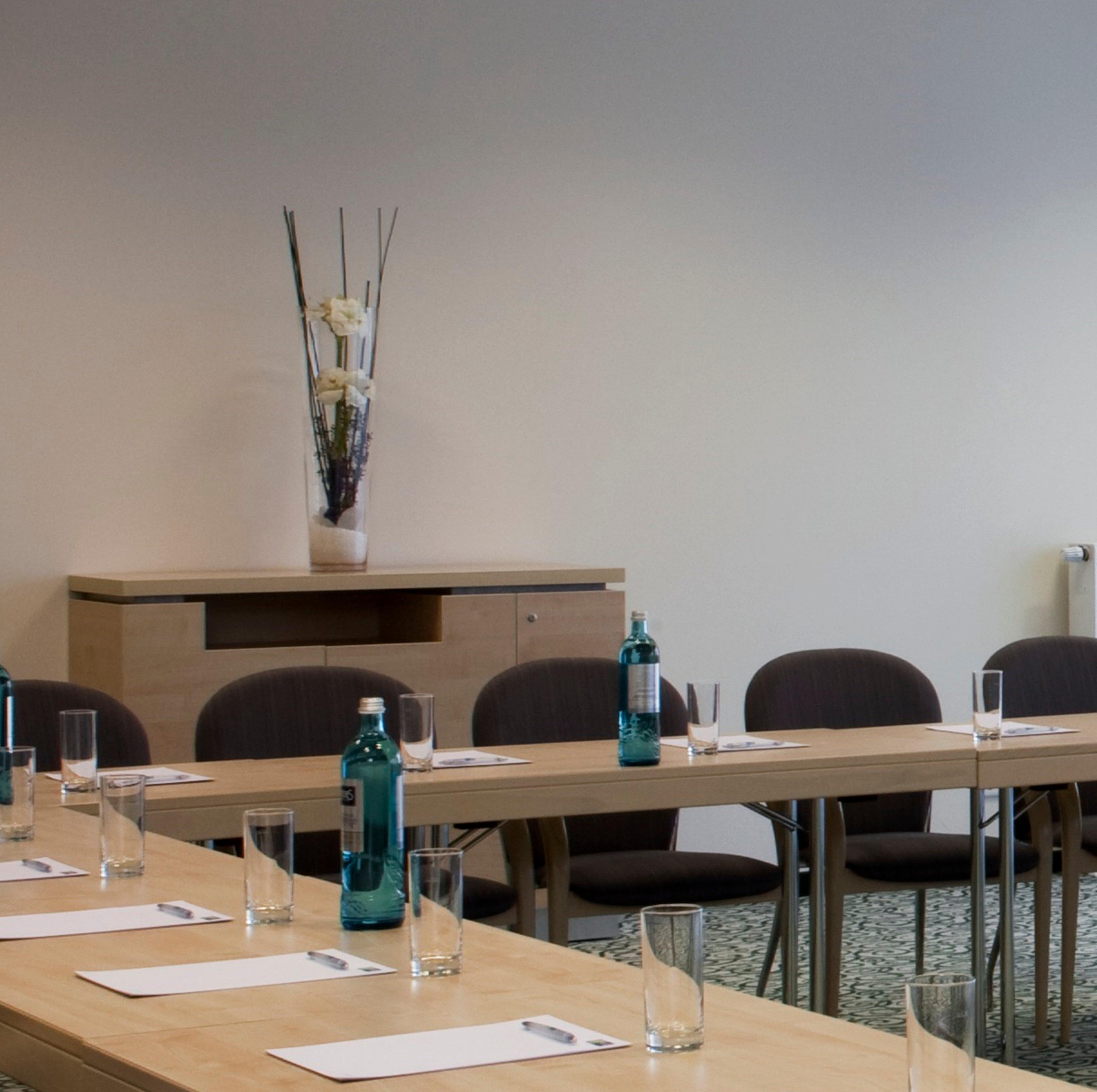 Holiday Inn Express Guetersloh By Ihg Exterior photo